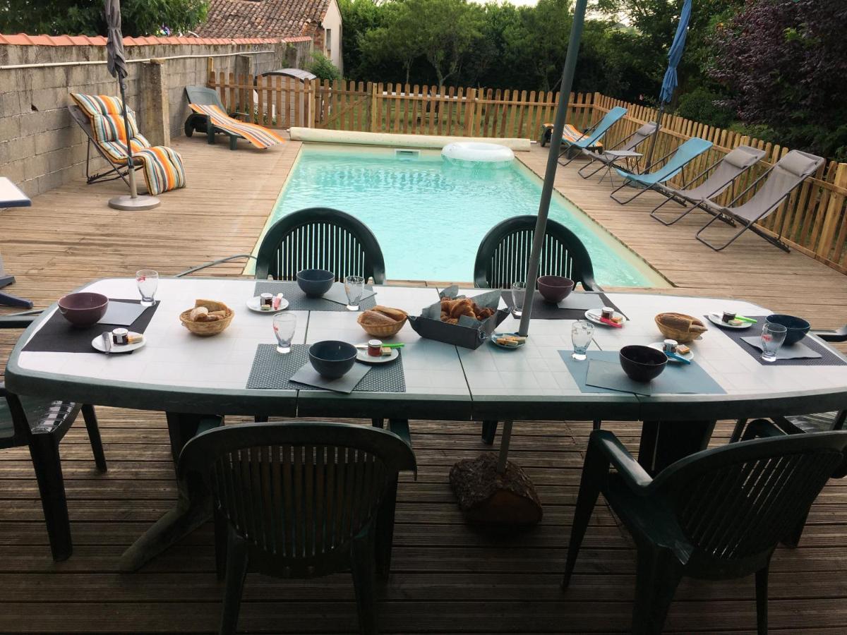 Bed and Breakfast Les Ormeaux Сотерн Экстерьер фото